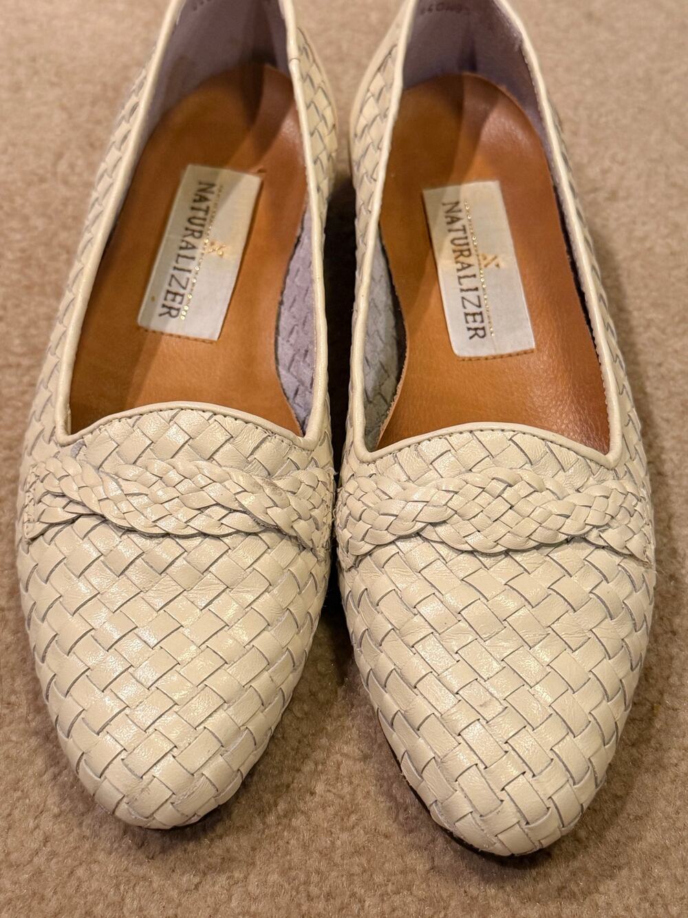Naturalizer White Woven Leather Loafers Flats Pointed Toe Slip On Size 5M Brazil